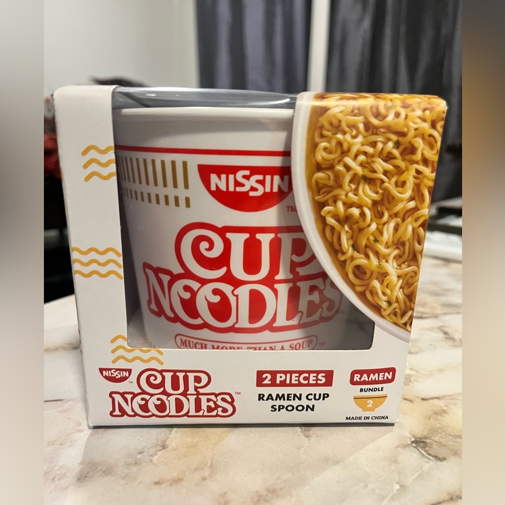 New! Nissin Cup Noodles Plastic Bowl 🥣 and Spoon 🥄 Ramen Bundle
